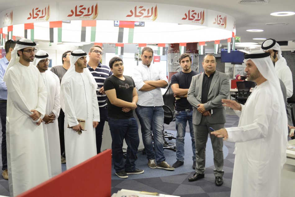 وفد جامعة العين يزور 