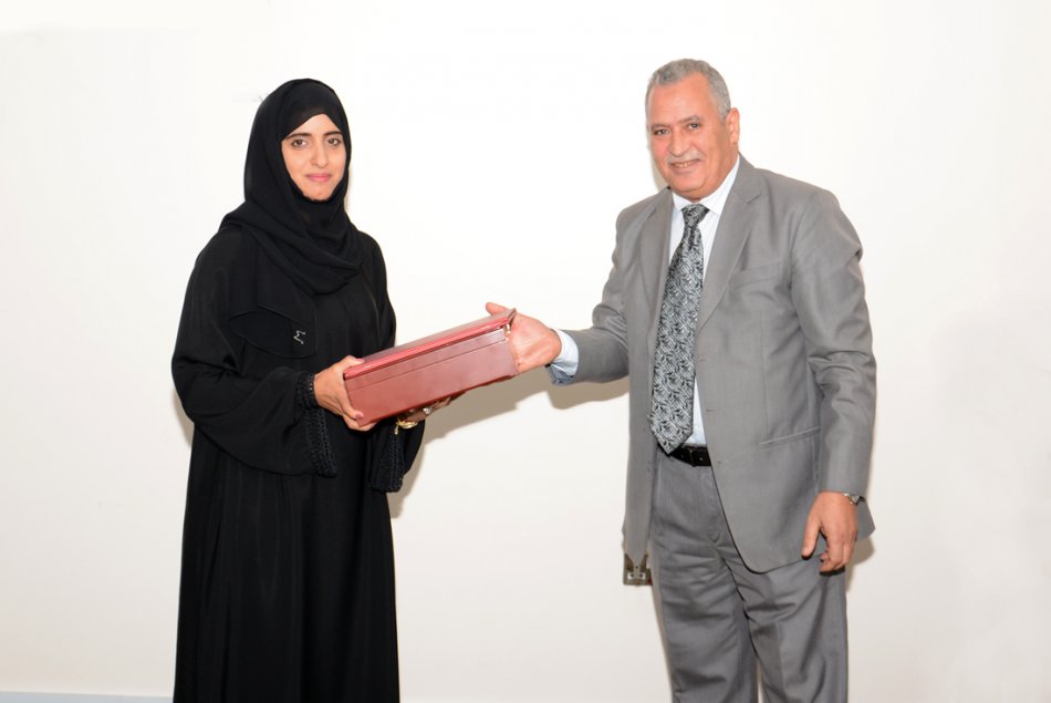 كلية الصيدلة بجامعة العين تكرم الشركاء الإستراتيجيين في برنامج تدريب طلبة الكلية