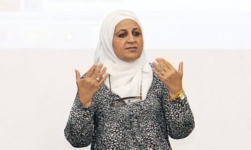 AAU and Al Ain Municipality Give Awareness Lecture
