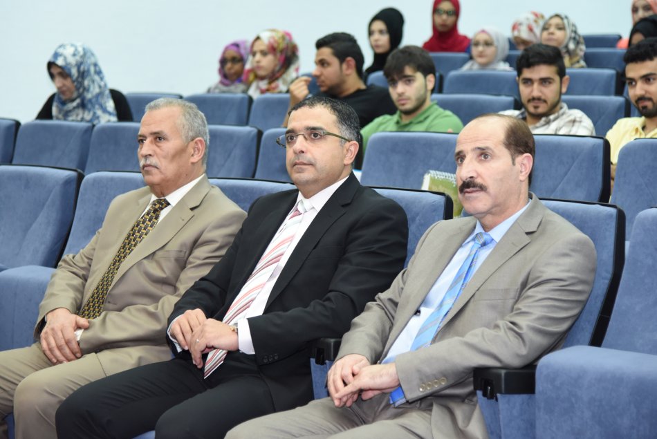 تكريم الطلبة الفائزين في دوري الألعاب الرياضية للكليات 
