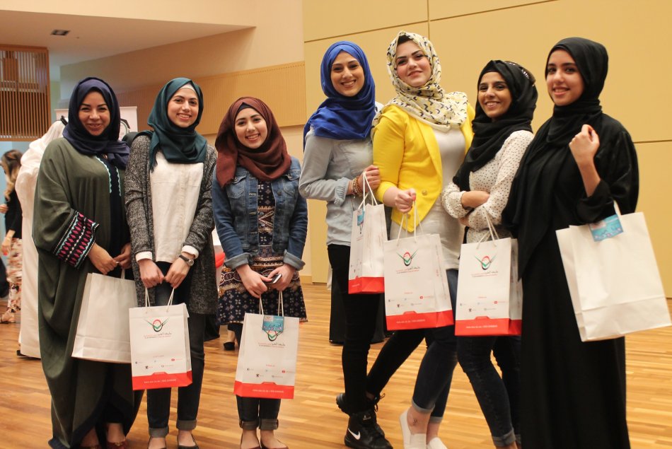 The Deanship of Student Affairs Honors Distinguished Students in Activities - Abu Dhabi Campus