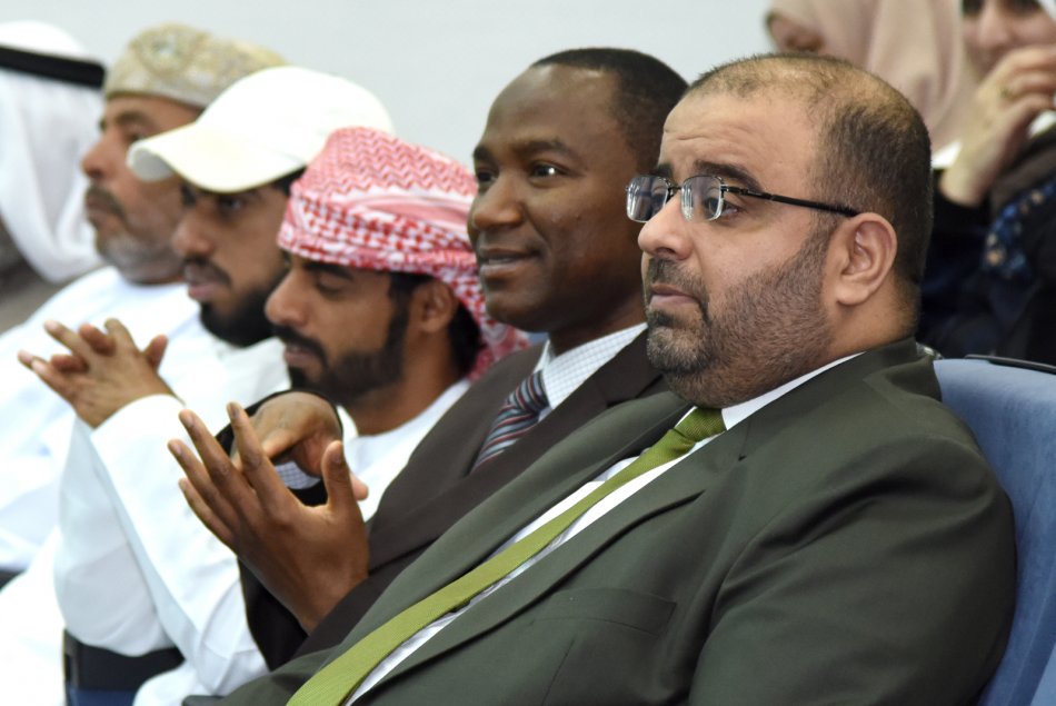 تحت شعار 