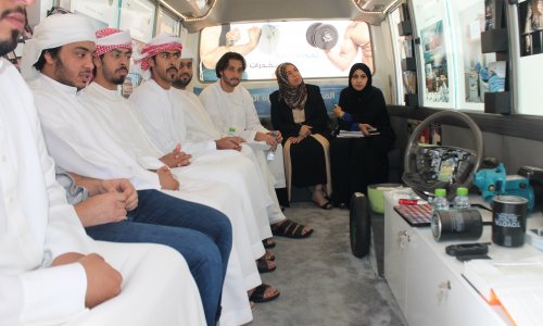 حافلة بادر للتوعية بمخاطر المخدرات تزور جامعة العين –مقر أبوظبي-