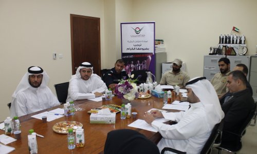 عمادة شؤون الطلبة تلتقي بإدارات القيادة العامة لشرطة أبوظبي