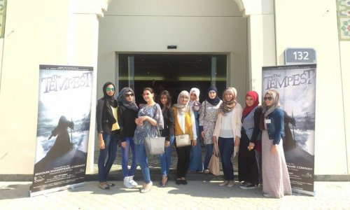 عمادة شؤون الطلبة تنظم رحلة طلابية لحضور مسرحية The Tempest