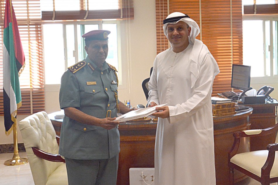 The Director of Al Ain Police Directorate meets the AAU Chancellor