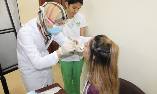 تحت عنوان