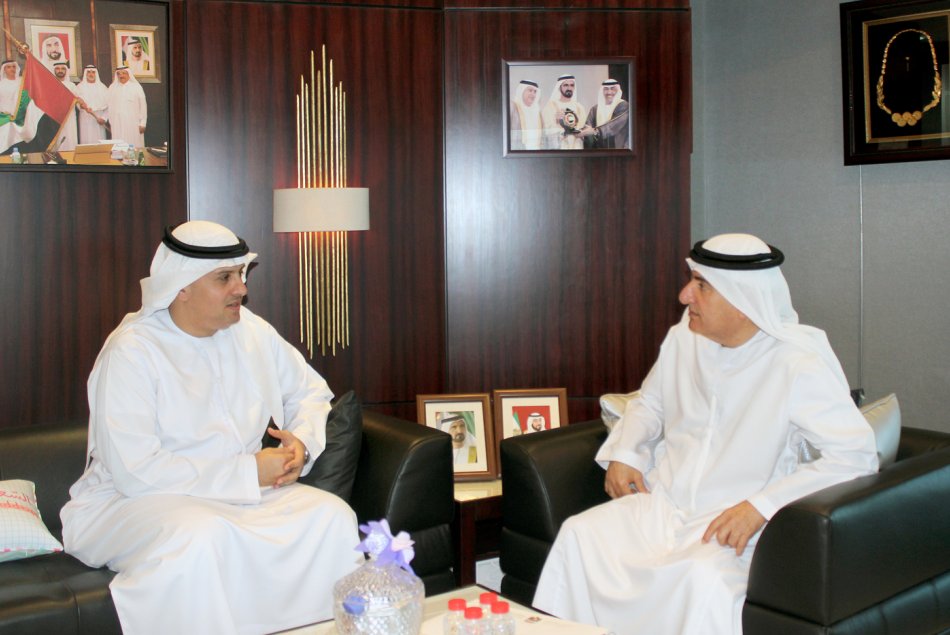 جامعة العين، العين، أبوظبي، الرئيس المستشار، الرياضة، الشباب