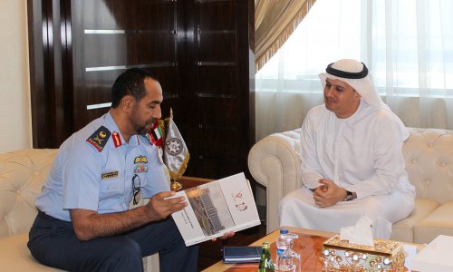 وفد من جامعة العين يزور جهاز حماية المنشآت الحيوية والسواحل