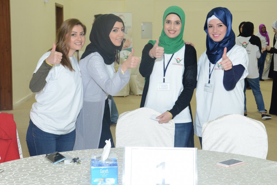 أجواء من الترفيه .. المرح .. والمنافسة بين أسرة جامعة العين