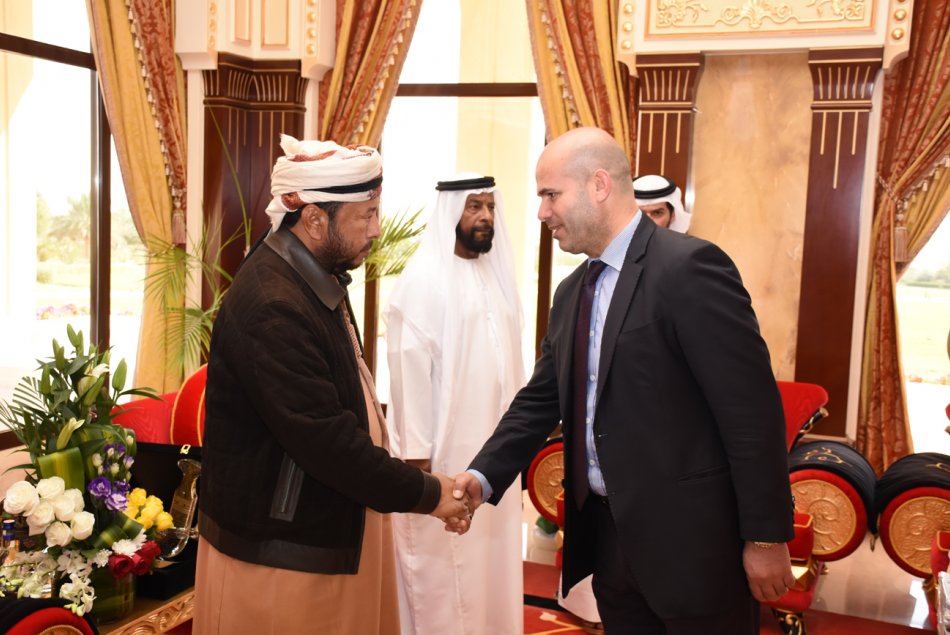 الشيخ سلطان بن زايد يستقبل وفد من جامعة العين