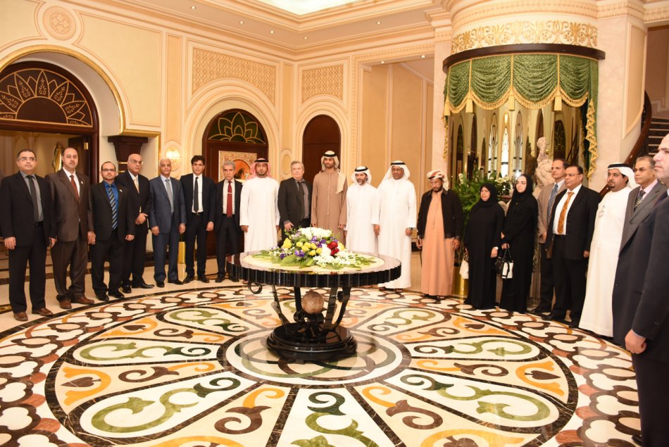الشيخ سلطان بن زايد يستقبل وفد من جامعة العين
