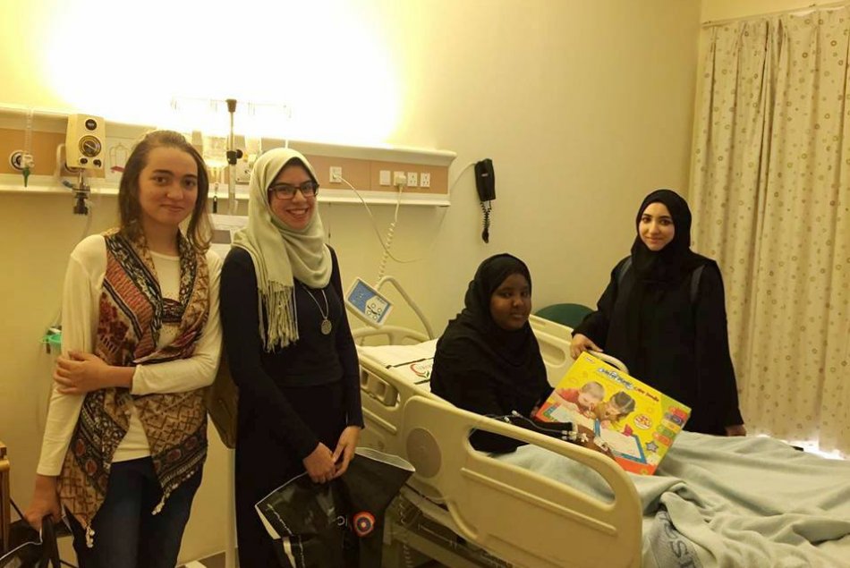 زيارة طلابية بمناسبة اليوم العالمي للسرطان 