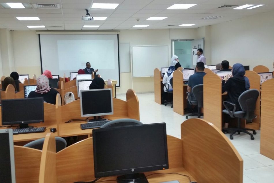 Khalifa Library Organizes a Workshop on Search Skills and Research Management 