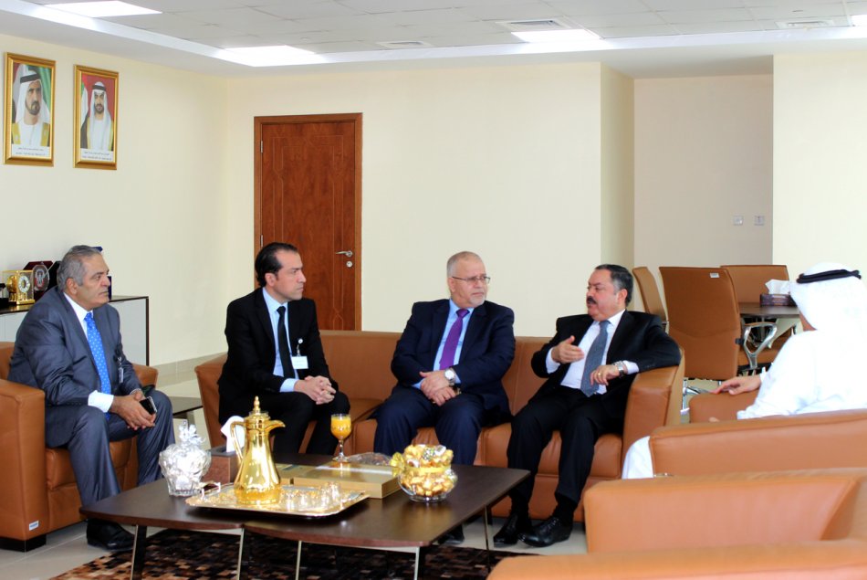 المدير المفوض لجامعة العين يستقبل السفير الأردني