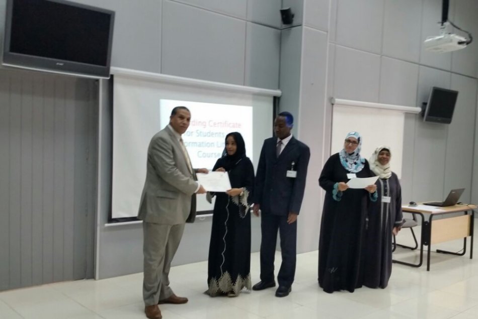 AAU Students Attend Information Literacy Course