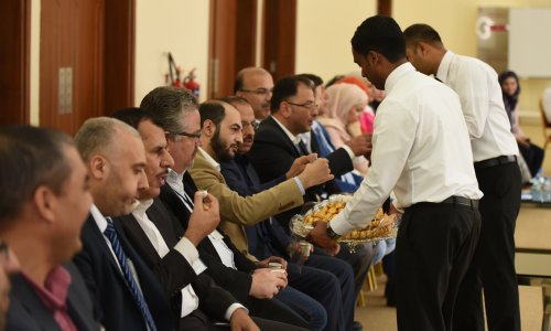 لقاء ودي بين أسرة جامعة العين بمناسبة عيد الفطر السعيد