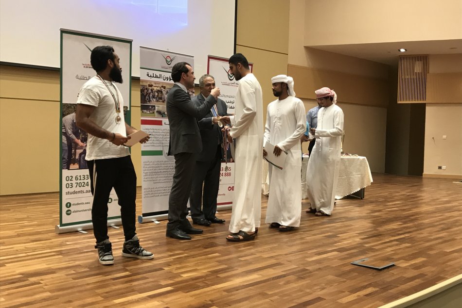 Honoring outstanding students in sports activities - AD