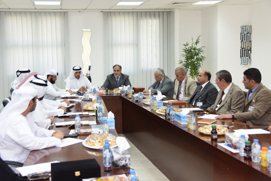 جامعة العين وبلدية العين تبحثان آفاق التعاون المشترك