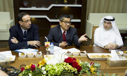 وفد من جامعة السلطان إدريس يزور جامعة العين