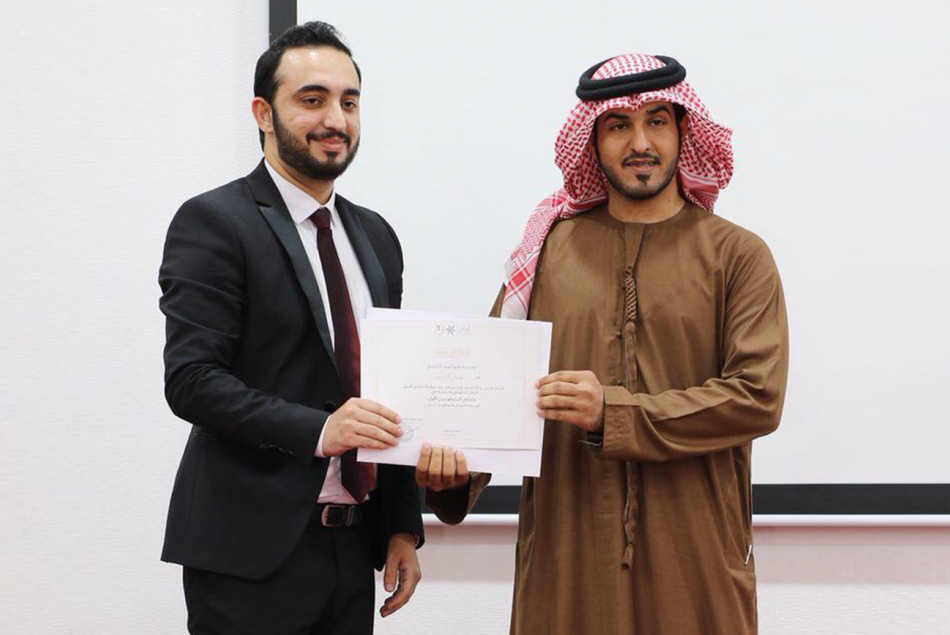 Al Watan Team Honors the Engineering Students 