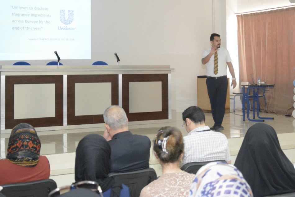 Lecture on Cosmetics Effects on Skin Health