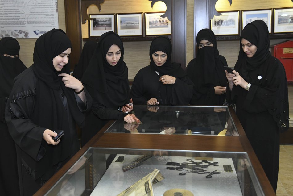 زيارة إلى مركز زايد للدراسات والبحوث 