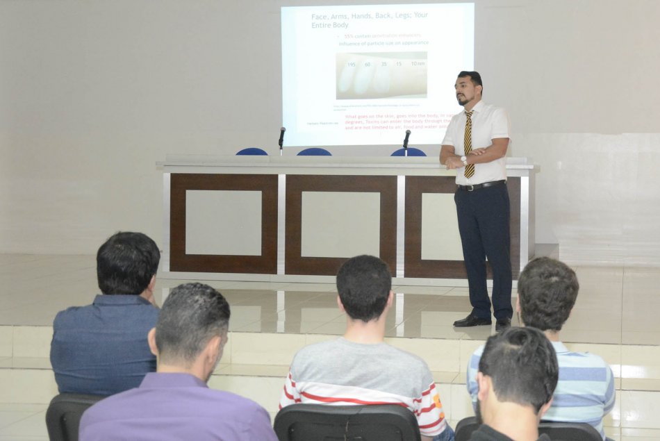 Lecture on Cosmetics Effects on Skin Health