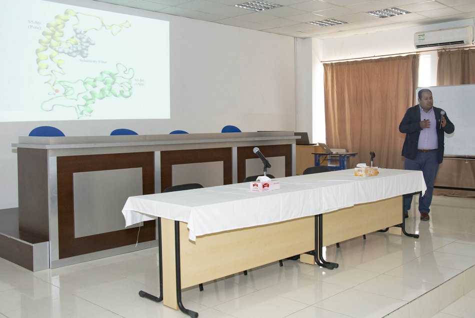 A Lecture on Atomistic Computational Models
