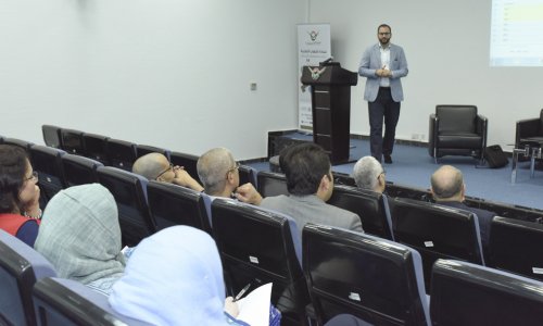 A workshop about “SmartPLS” Software for the Business College 