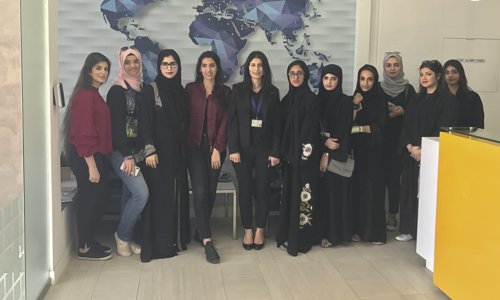Business Students learn about the working mechanism of 