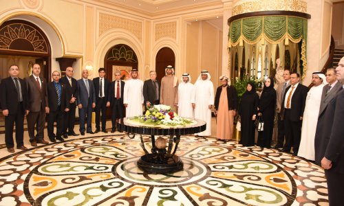 الشيخ سلطان بن زايد يستقبل وفد من جامعة العين