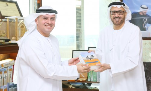 تشجيعاً للبحث العلمي والتعاون المثمر المدير المفوض لجامعة العين يلتقي مدير عام مركز الإمارات للدراسات والبحوث الاستراتيجية