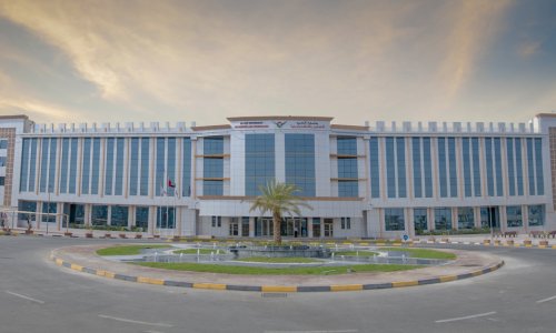 جامعة العين تحتفل بتخريج دفعة 