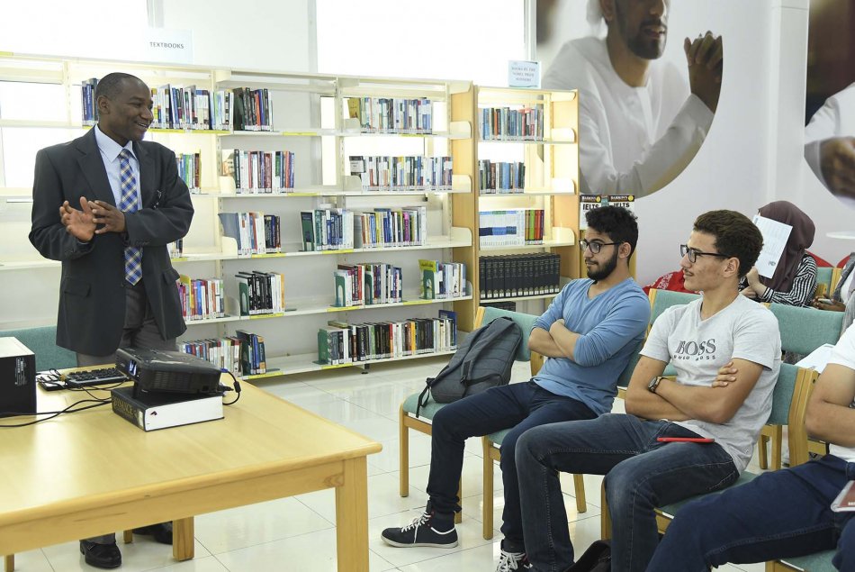 ورشة تعريفية بمكتبة خليفة للطلبة الجدد 