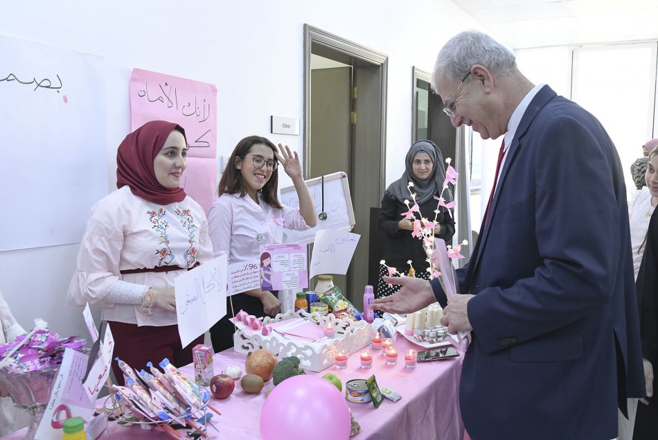 فعاليات صحية للتوعية بسرطان الثدي تحت شعار كوني بأمان