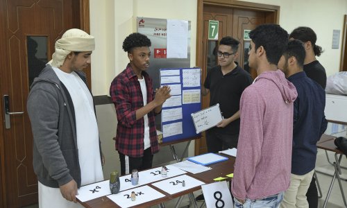 مسابقات الرياضيات تخلق أجواءً حماسية ضمن سوق المعرفة