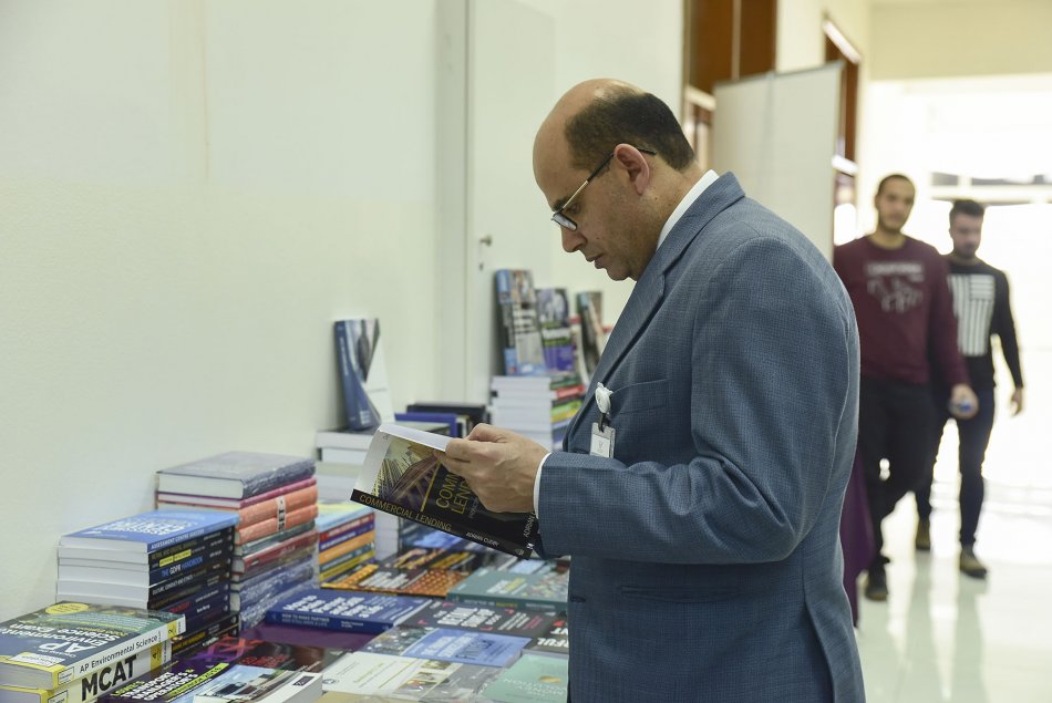 معرض جامعة العين للكتاب 2020