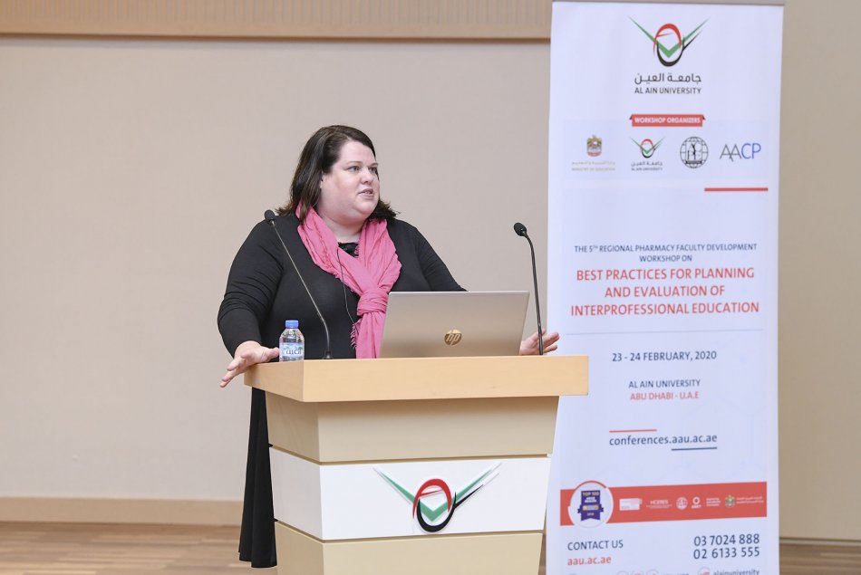 ورشة العمل الإقليمية الخامسة لتطوير مهارات أعضاء الهيئة لاتدريسية في كلية الصيدلة