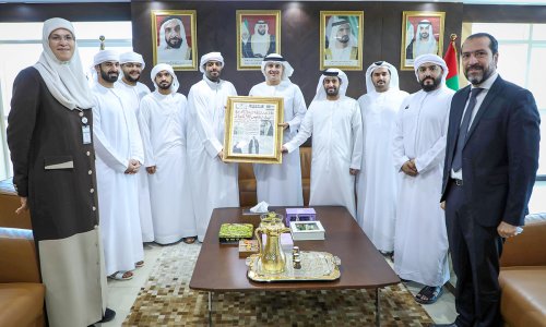 المدير المفوض يحتفل مع طلبة الهندسة باليوم الوطني 50