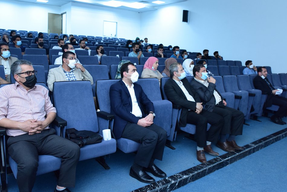 ندوة بعنوان: معاً لعالم الجيل الخامس