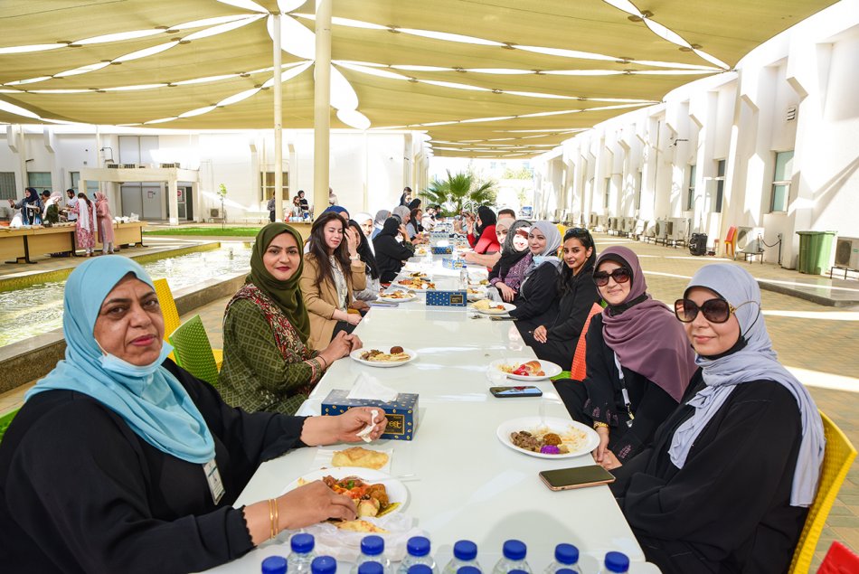 إفطار صباحي لأسرة جامعة العين