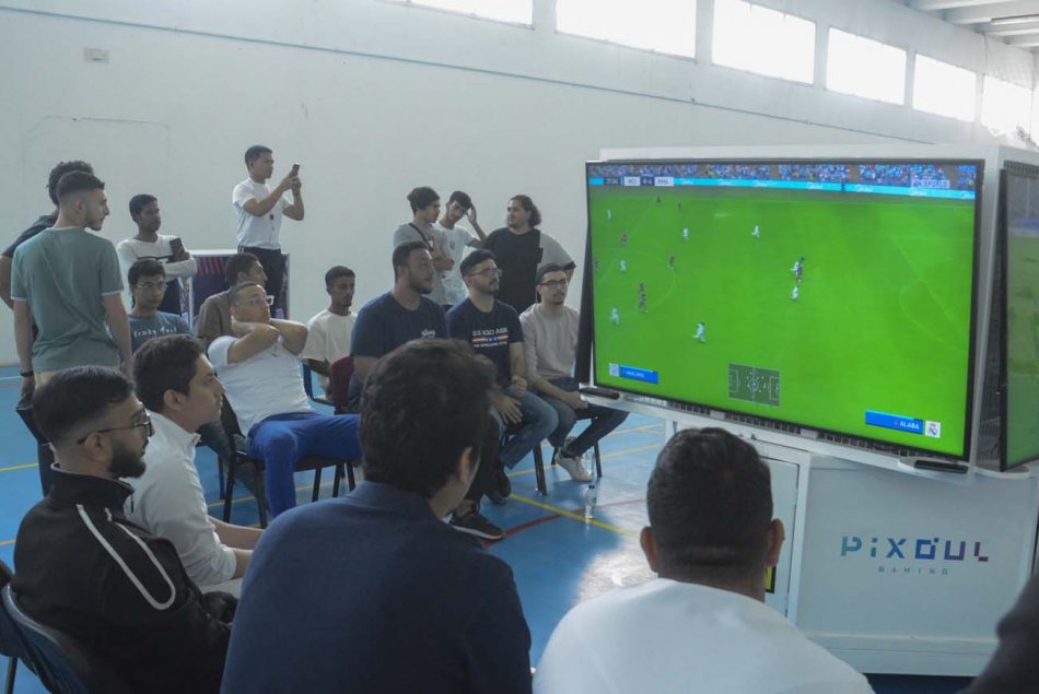 MS DOSSARY'S GAME ON - Redbull 