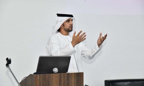 ورشة عمل حول إيجابيات وسلبيات وسائل التواصل الاجتماعي