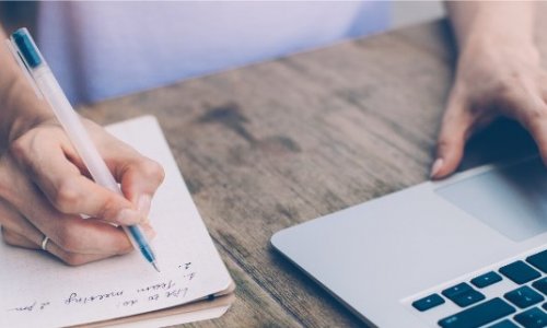 ورشة عمل حول الكتابة الأكاديمية ونشر البحث العلمي 