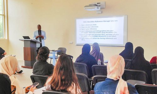 Khalifa Library organizes a workshop about Mendeley