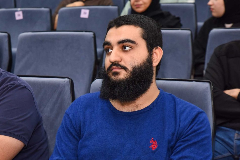 تكريم طلبة لائحة شرف الجامعة للفصل الأول 2023-2024