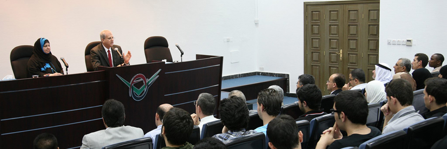 AAU President and Deanship of Student Affairs Meet New Students
