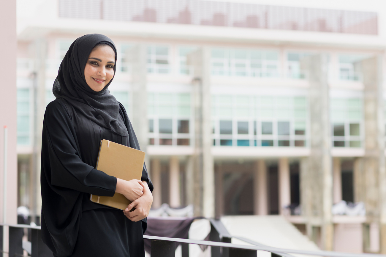 take a tour in your university, first day in your university, Al Ain University, have a look in university campus
